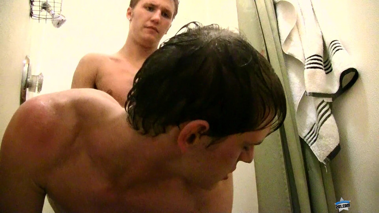 Hollywood 201: Tập 1: Kain &amp; Jayden đi tắm