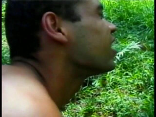 Gays Case: Cewek latino muda dientot sama cowok gay sambil terbaring di...