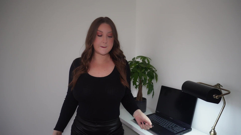 Harley Taboo: Degradada por Boss HD