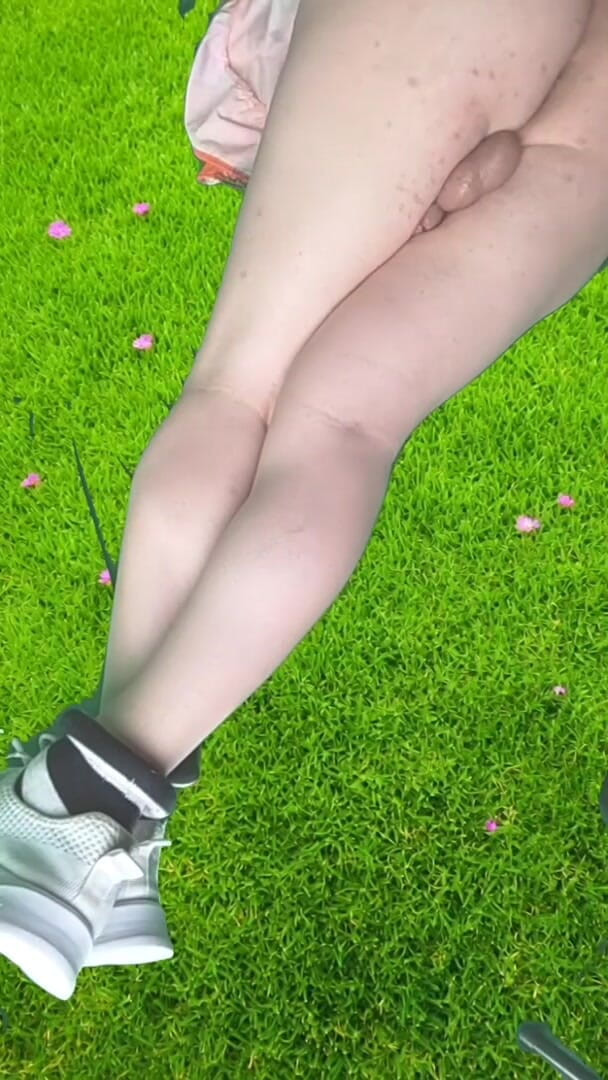 Kitty_Cross: Prdelatá Blonde Femboy Sladká Šťavnatá Prdel Hladké Stehna Lízátko Sissy