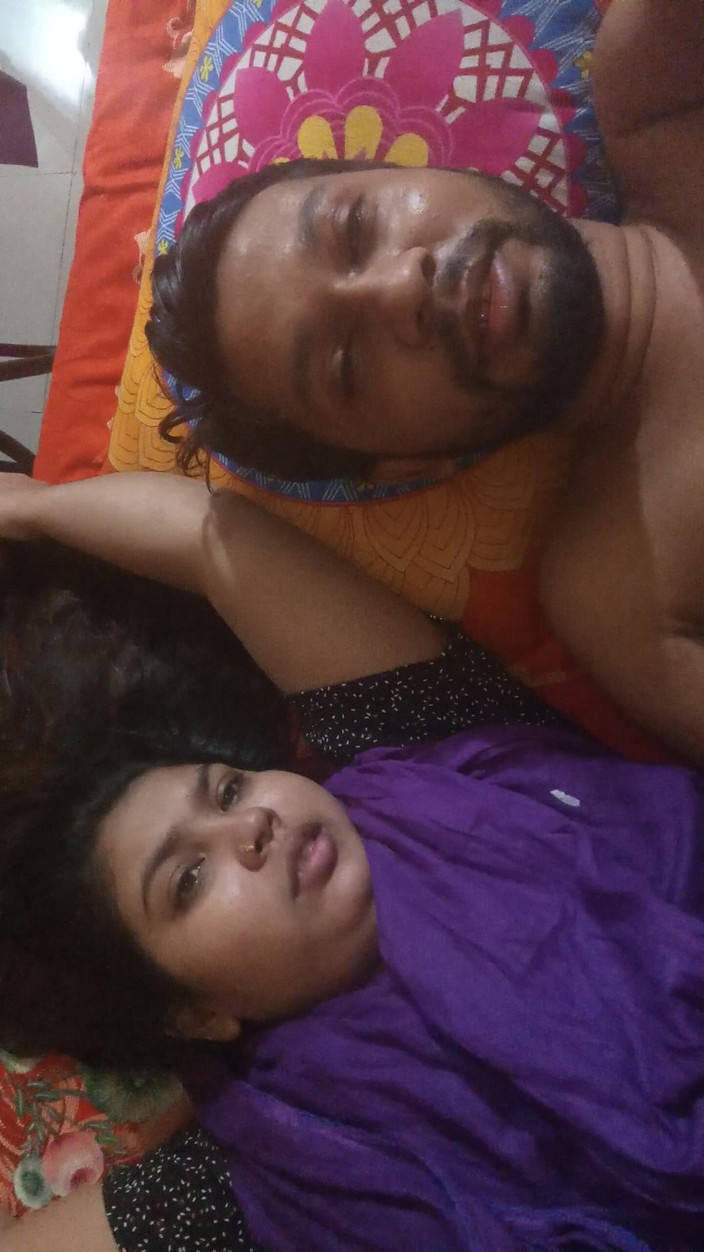Desi video bd: Soția musulmană excitată își seduce soțul într-un videoclip real desi de acasă...