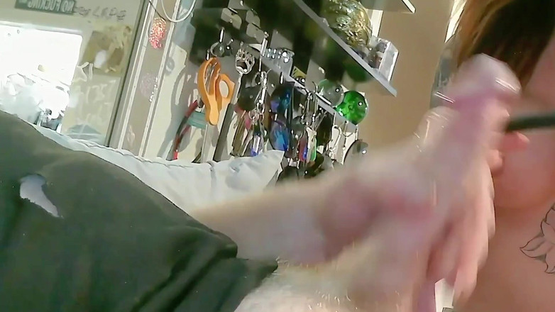 Zoey Portland: MILF lutscht schwanz ihres ehemanns nach langem arbeitstag