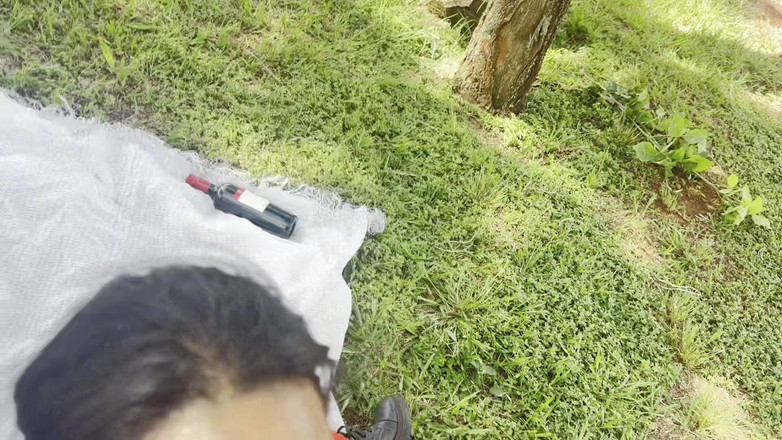 Vivy Marques: 调皮的小红帽遇到了伐木工吃人，并在路中间放了她