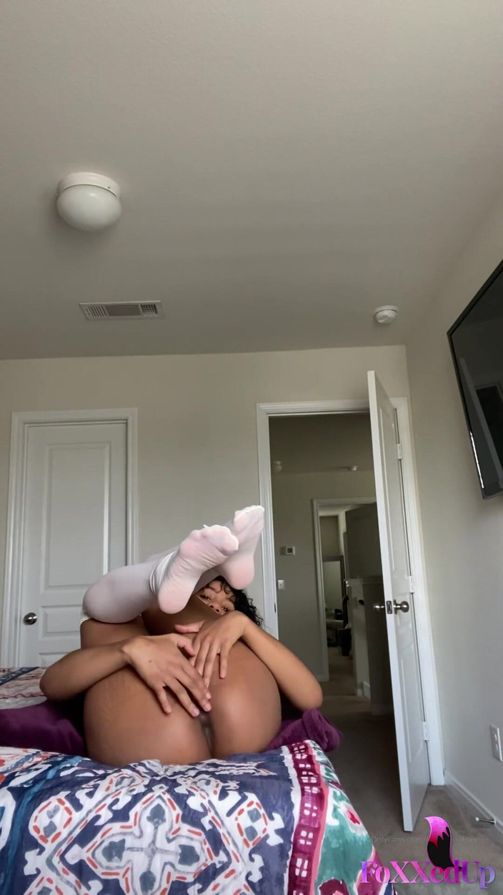 Jenna Foxx: Jenna Foxx - meias brancas provocam joi