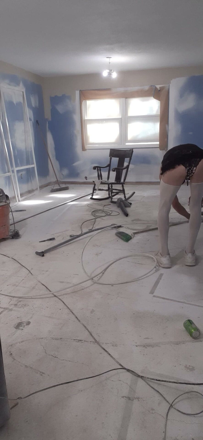 Feeling sexy today crosdressing: At Work Cdmichelle Working Painting with Paint Sprayer