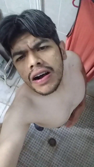 Alex Sixel: Penis jde z ochablého na tvrdý s výbuchem spermatu na...