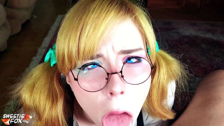 Sweetie Fox: Boyfriend facefuck student and doggy anal fuck