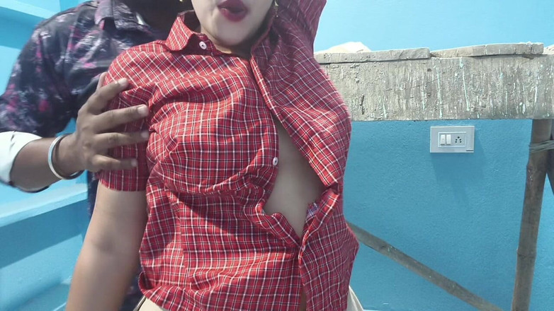 Sona bhabhi: Người bạn thân nhất của tôi đụ tôi mạnh bạo khi...