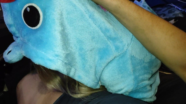 Taboo Room: Školačka kouří péro - domácí porno