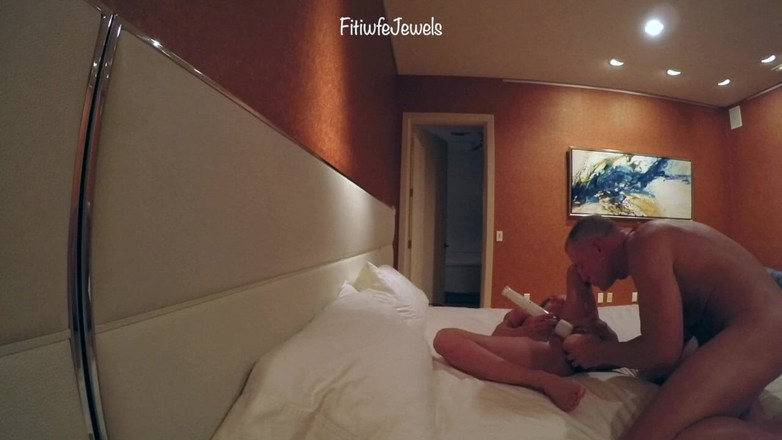 FitwifeJewels: Prywatne wideo - mężulek używanie ogromnego dildo na mnie - dużo orgazmów