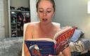 Nadia Foxx: वाइब्रेटर पर बैठे हुए हैरी पॉटर को उन्माद से पढ़ना!