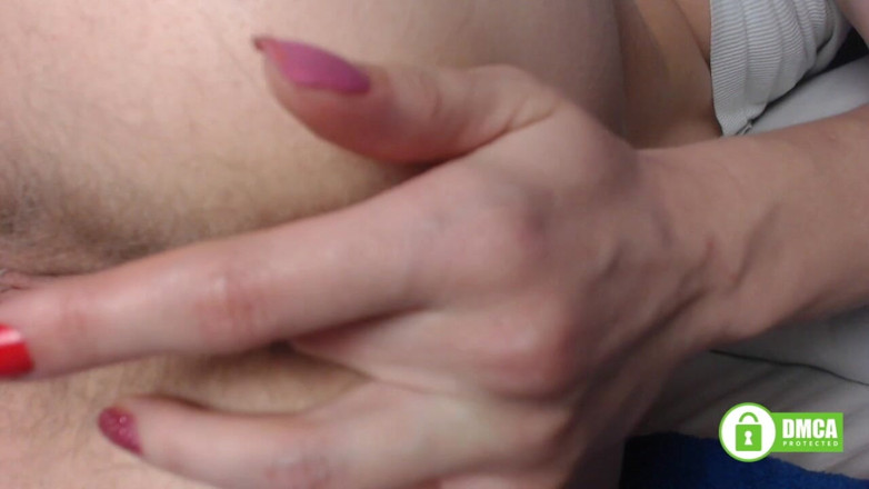 Risky Hairy Couple: 2 palce w dupie i pierdzie