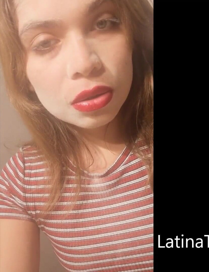 Nikki Montero: Alis, gorge profonde, fume et jouit