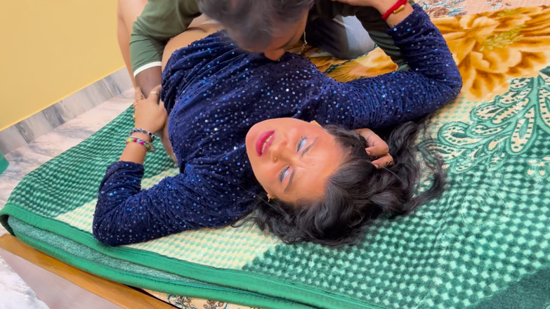 MrsEntertainer: Desi sexy bartänzerin