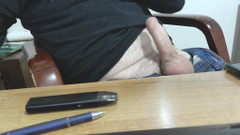 Jordance: अच्छा रोमन मुर्गा, वह झटके देता है और कार्यालय में बहुत कुछ सहता है