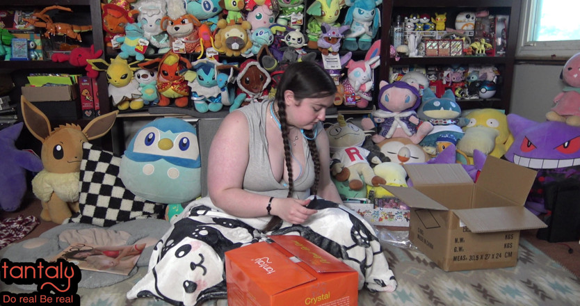 LustfulGeeks: Abby Unboxes Crystal Sex Panenka Tantaly
