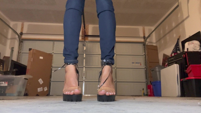 Mya Mula Goddess: Basement Foot Slave Cuck