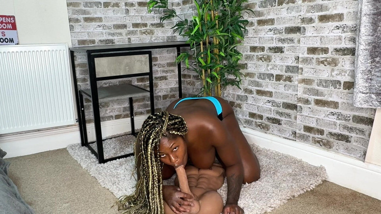 Xeinna Rose: Testar min nya leksak ~ Solo ebenholts kul