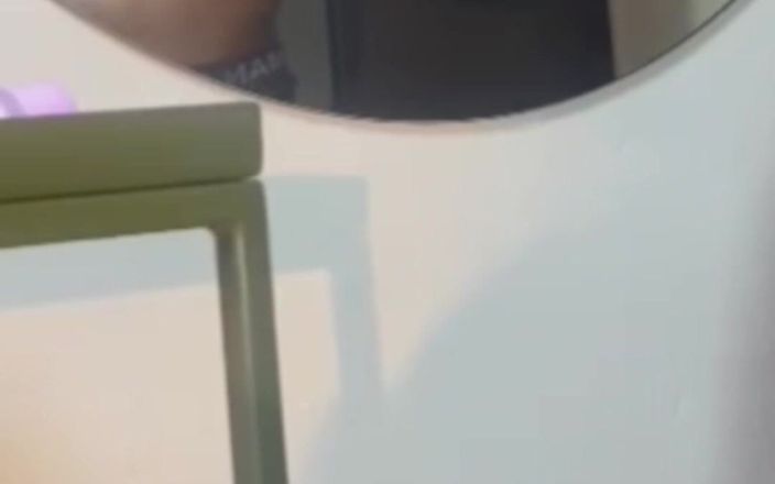 KasiSlenderBoy: Podivná strana