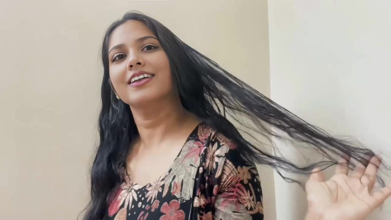 Desisexqueen: Desi Model Satisfied Her Director