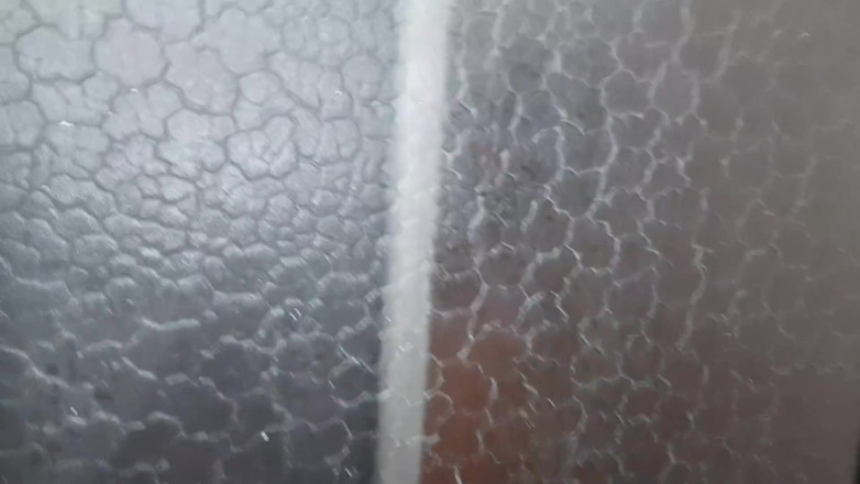 Aly: Mijn stiefmoeder geeft me een heerlijke pijpbeurt onder de douche