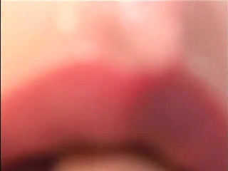 Hot Sex Party: 美丽的金发女郎获得双洞齐插动作并品尝温暖的精液负载结局