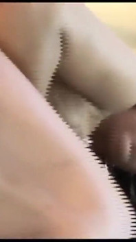 Si jalang blonde suka menghisap zakar keras yang besar dan dikongkek pepek terbuka basahnya seperti pelacur