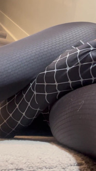 Svart spindelflicka anal creampie avslöjar sin otäcka hemlighet. Anal förstörd av stor 8 -tums kuk