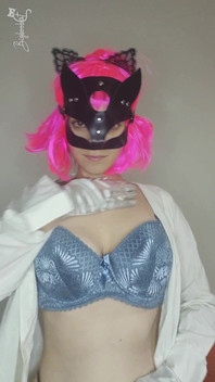 Let My Natural Tits and Kitty Mask Seduce You as I Masturbate