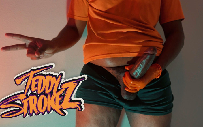 Solo Strokez: Solo Strokez Teddy Experience