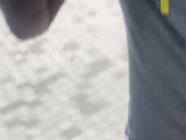 Cumming outside (Deyan XL)