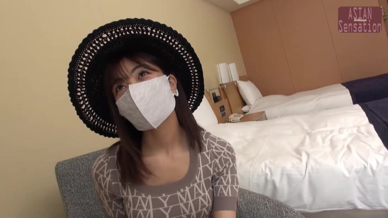 J-Cams: Beauty Conscious Babe - Slim F Cup Beauty Devoted to an...