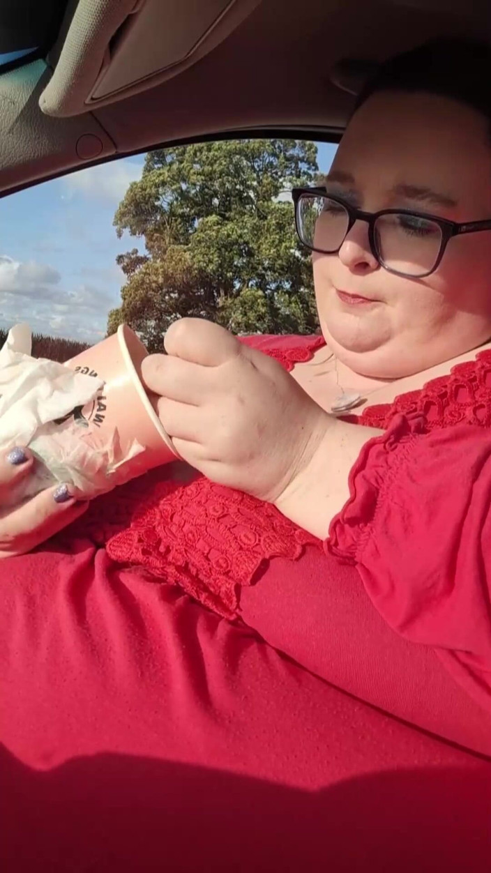 SSBBWLadyBrads: More Icecream Stuffing SSBBW