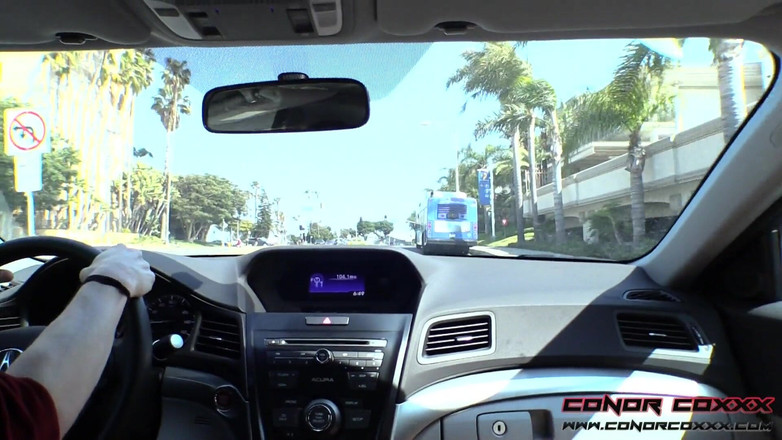 Horny Household: La matrigna premia il figliastro con un in auto