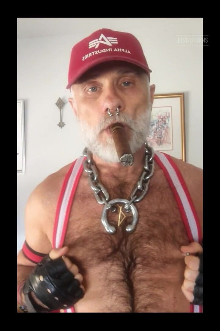 MusclesCigarsFFPig: Stepdaddy Lighting His Gar
