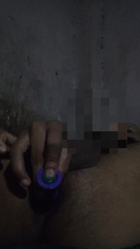 Jake (jakipz) Andrich bierze prysznic i myje swoje muskularne pecs