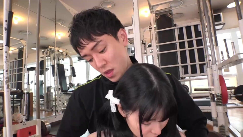 Raptor Inc: Zlý osobní trénink svalů trenéra