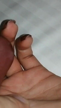 Jouir Sur Le Petit Bras De Ma Demi-sœur