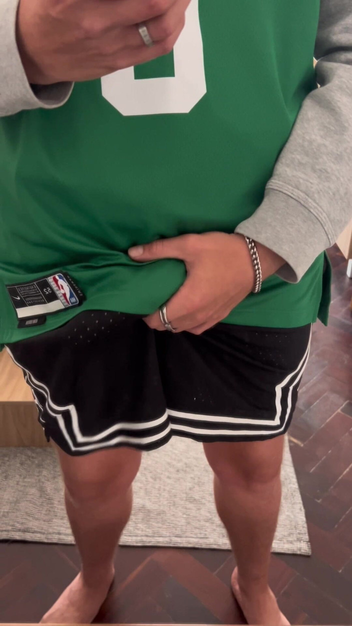 Axton Drake: Basketball Bro Gets Horny and Shoots a Fat Load