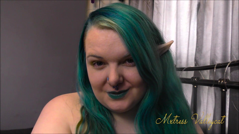 Mxtress Valleycat: Elf ear exploration