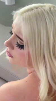 Borbulhante loira pawg Gia Oh My é fodida e pintada com porra por Jmac