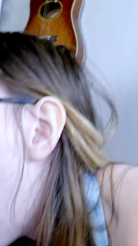 Teen mit brille bekommt intensives anal und squirting mit stiefvater Terry