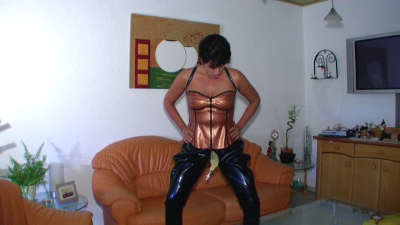 Rubber & Clinic Studio - 1ATOYS: Bizarre outfit - kinky walk around with pissing fun