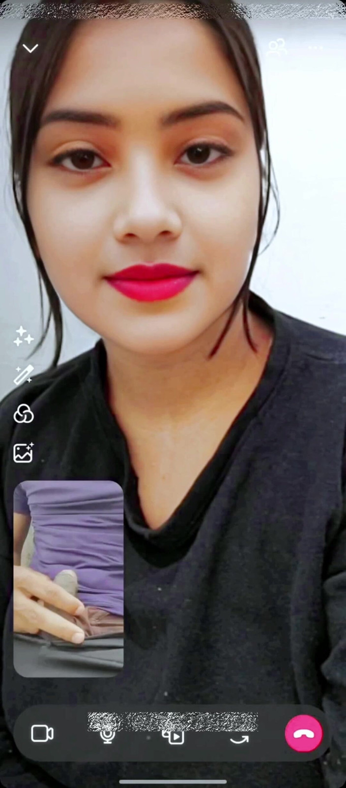 Your_aisha: Beautiful School Girl Showing Boobs for Her Teacher on Whatsuup...