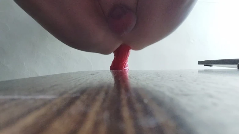 GrotJane: 我想要一个男人，但他不在身边。