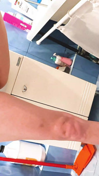 Hai già 18 anni poi pipì e lasciami leccare la tua figa dopo