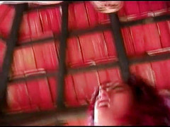 Bi All Means: Sexy kočka dostane dvojitou namočenou v ošklivé bisexuální akci