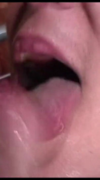 Bb Video - Munarna heta och ivriga att njuta av kuk och sperma - 5