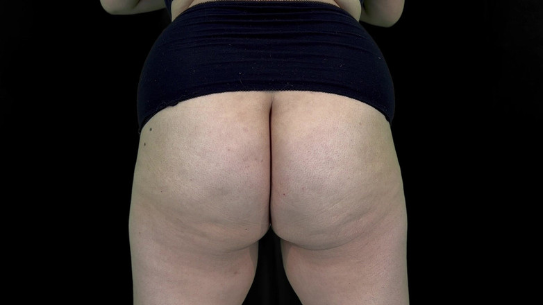 VeeVee Vixen: 엉덩이 뺨을 찌를 때리고 걷는