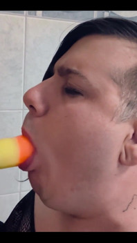 Sucking My Rainbow Boyfriend for Hardcore Fans